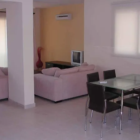 Villa 15 Chara Cynthiana Paralimni