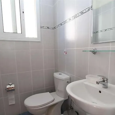 Villa 15 Chara Cynthiana Paralimni