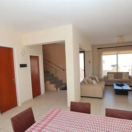 Villa 15 Chara Cynthiana Paralimni